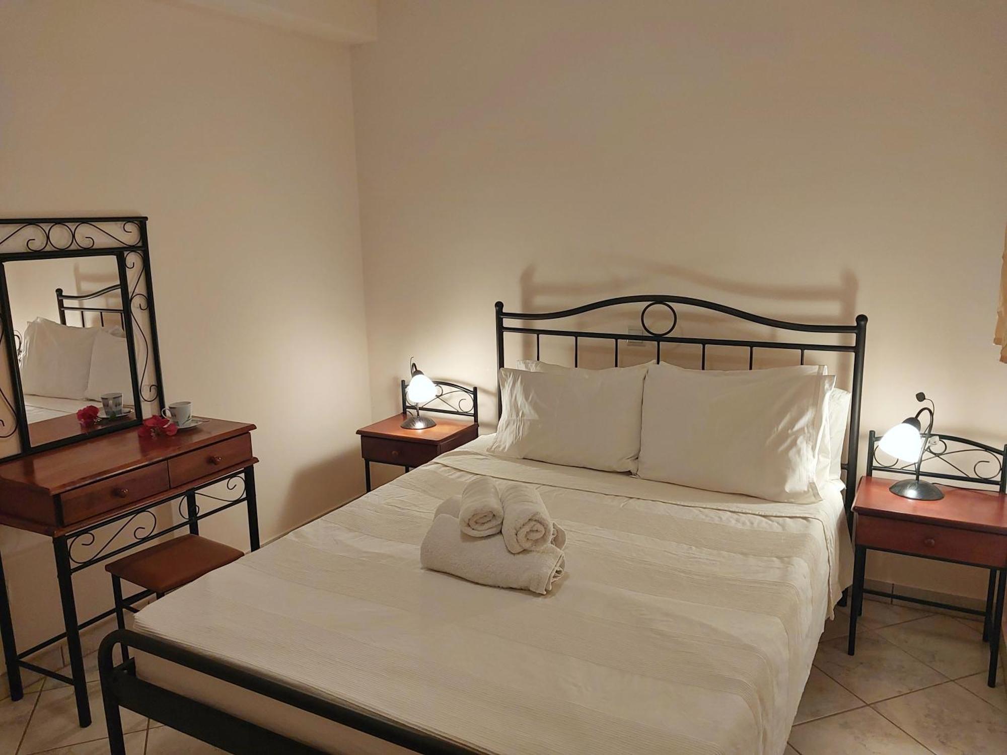Rastoni Apartments Ándros Dış mekan fotoğraf
